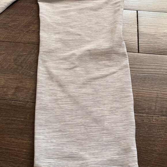 Lululemon On The Fly Pant Vertical Pinstripe Heather Grey/White Size 6 Luxtreme - Picture 9 of 14